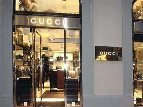 Gucci, la Guardia di finanza nella sede di Milano per una 